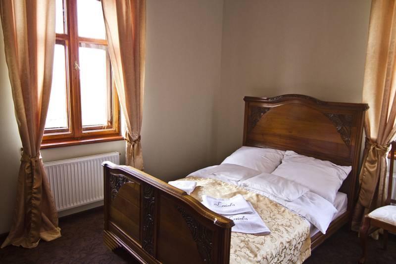 Leniwka Hotel Swiebodzin Ngoại thất bức ảnh