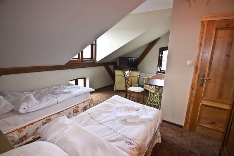 Leniwka Hotel Swiebodzin Ngoại thất bức ảnh