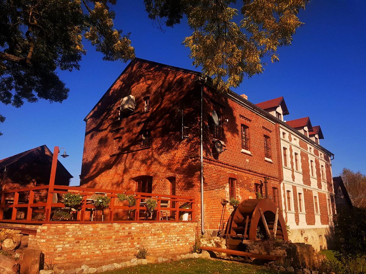 Leniwka Hotel Swiebodzin Ngoại thất bức ảnh