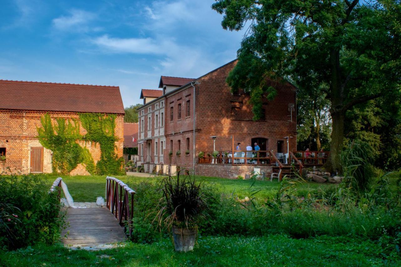 Leniwka Hotel Swiebodzin Ngoại thất bức ảnh
