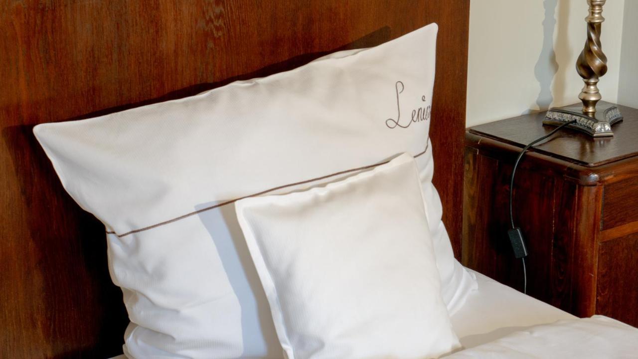 Leniwka Hotel Swiebodzin Ngoại thất bức ảnh